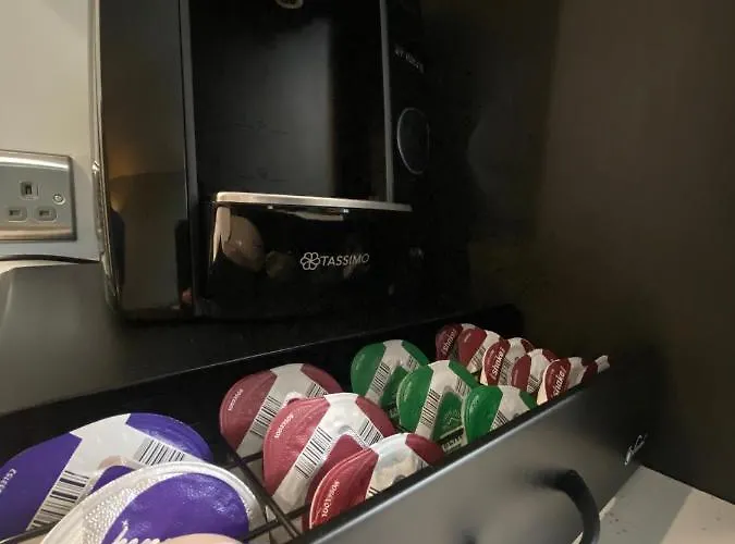 1 West End Boutique Apartment *