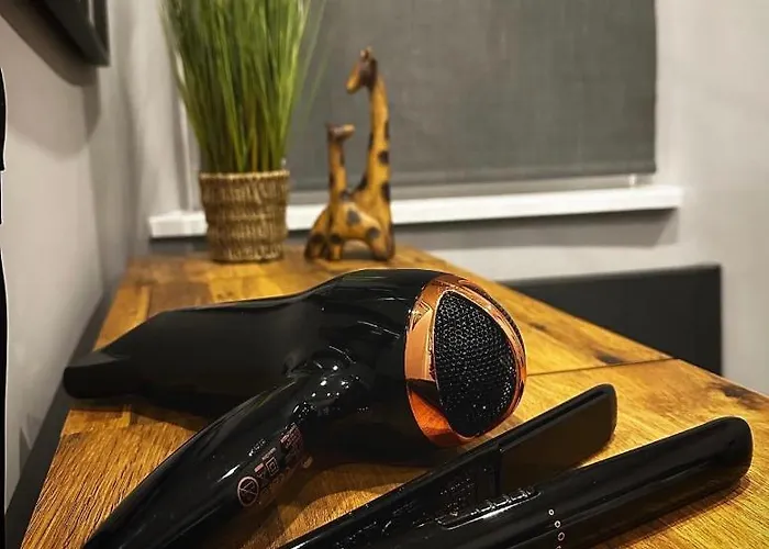 Apartment 1 West End Boutique