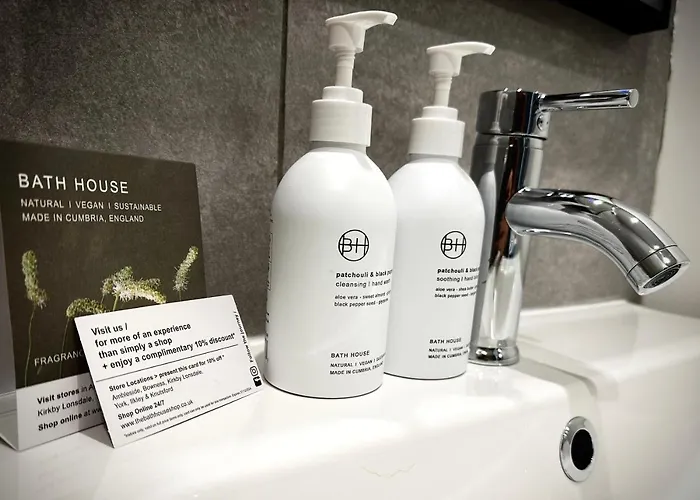 1 West End Boutique * Bowness-on-Windermere