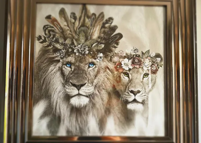 1 West End Boutique Apartment *