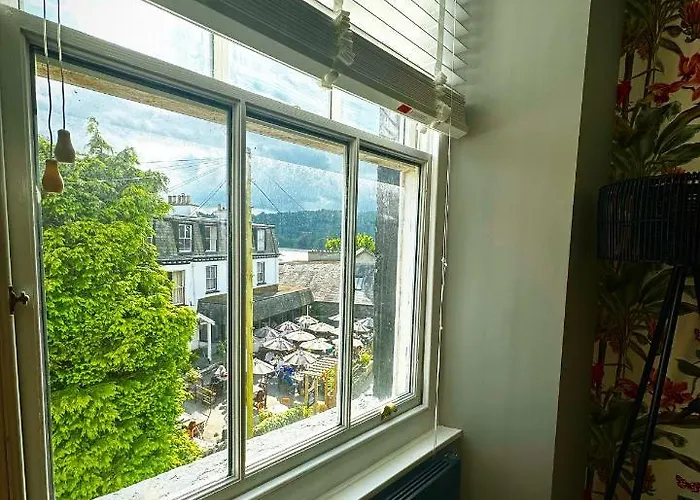 1 West End Boutique * Bowness-on-Windermere