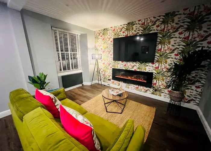 Apartment 1 West End Boutique *