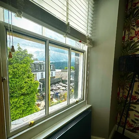 1 West End Boutique * Bowness-on-Windermere